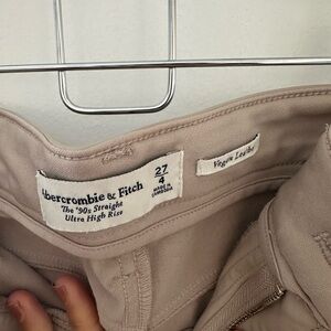 Abercrombie & Fitch Beige '90s Straight Ultra High Rise Pants